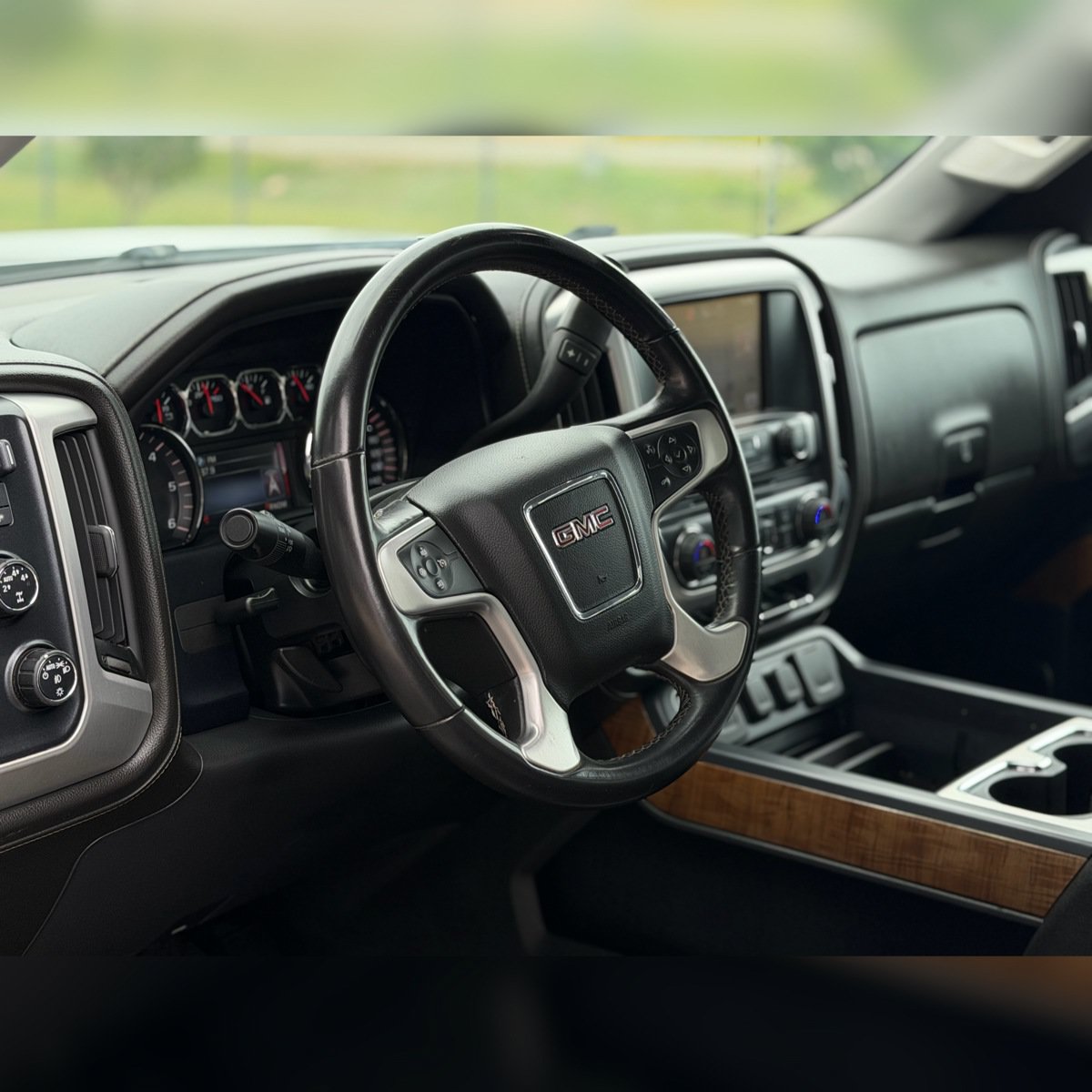 Used 2014 GMC Sierra 1500 SLT w/ Suspension Package, Off-Road AWD/4WD image 5