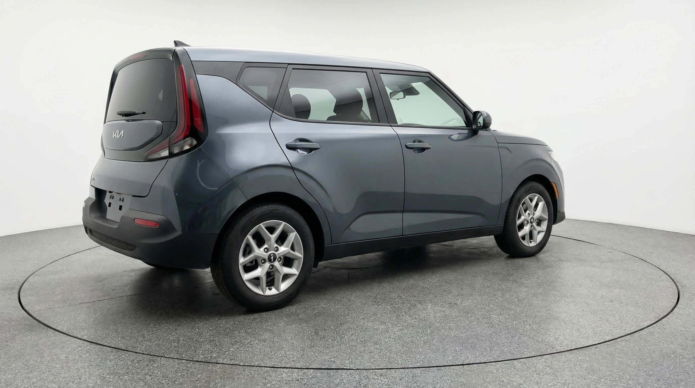 Used 2025 Kia Soul LX w/ LX Technology Package image 9