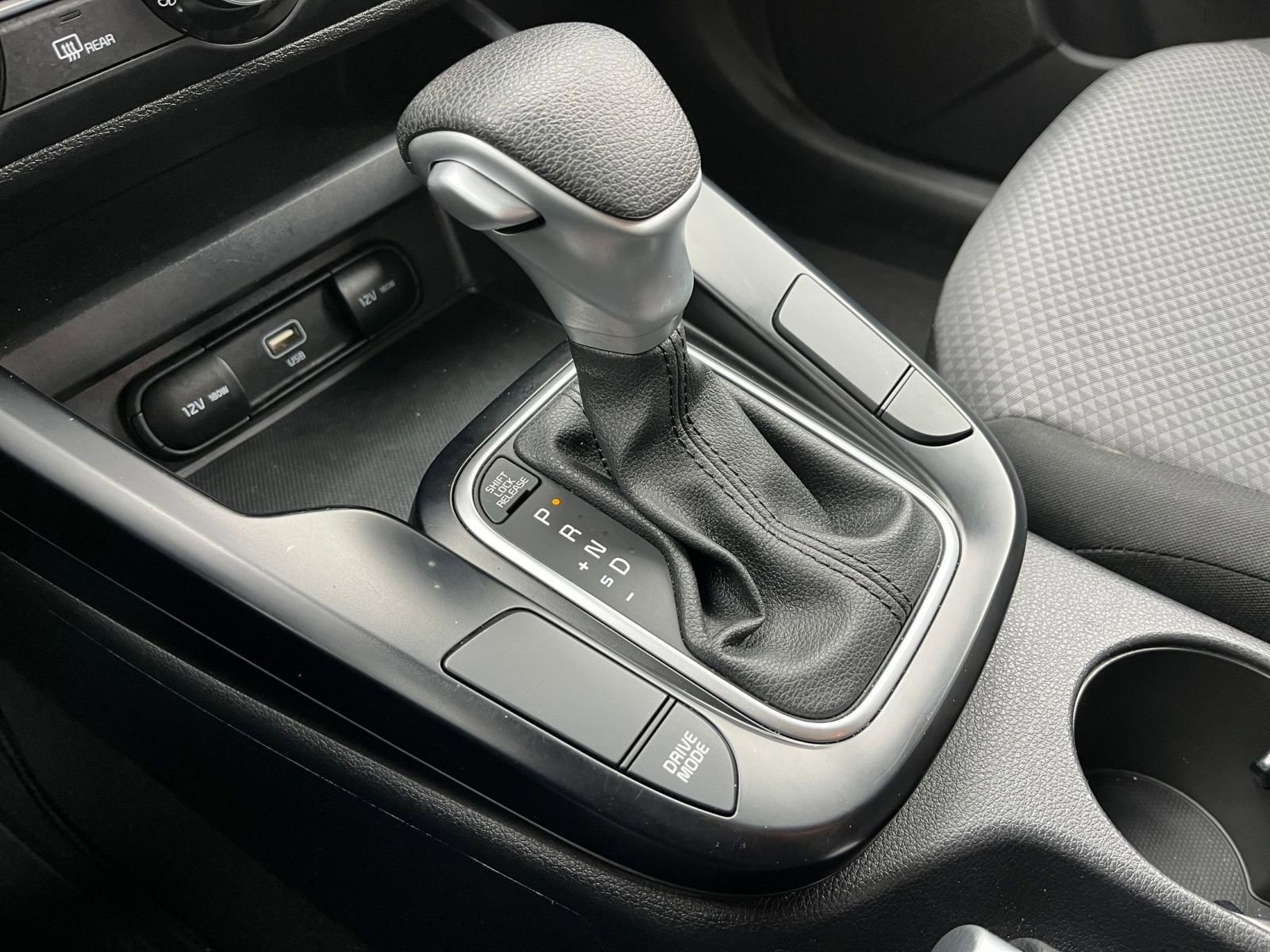 Used 2025 Kia Soul LX w/ LX Technology Package FWD image 39