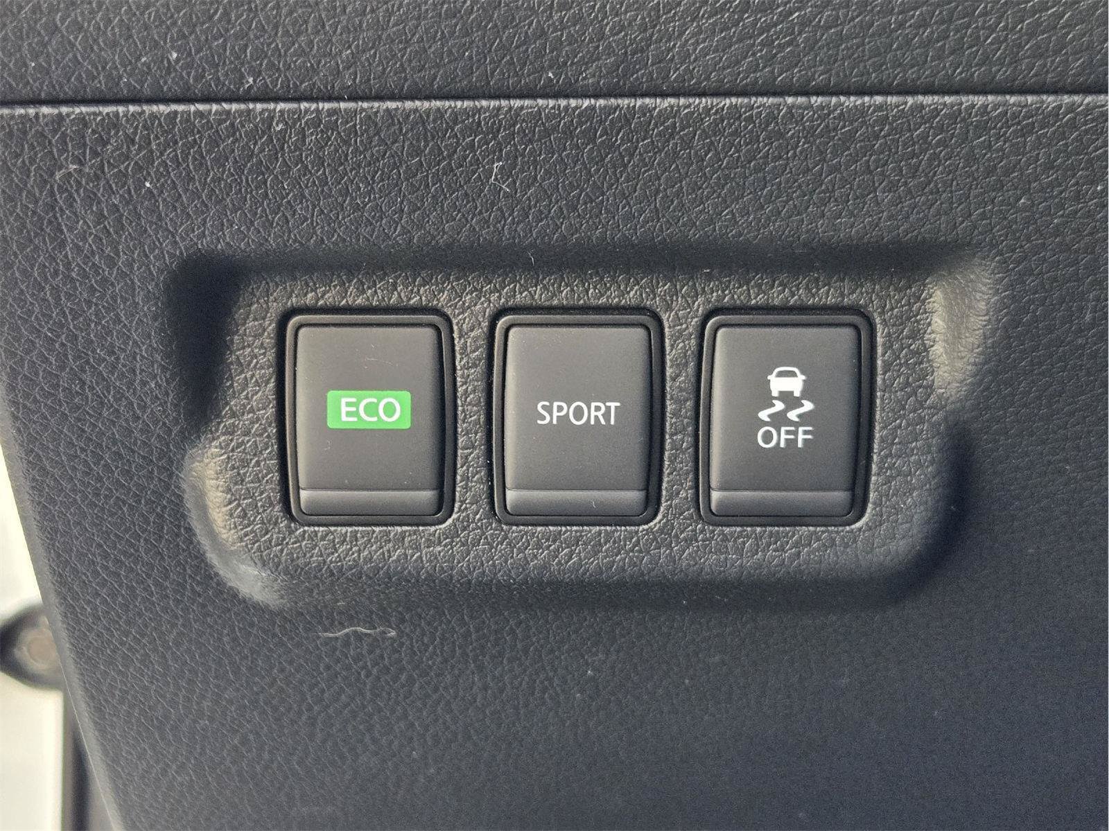 Used 2017 Nissan Sentra S FWD image 18