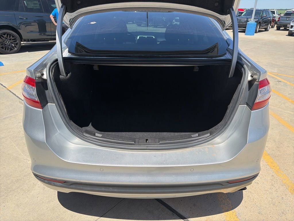 Used 2013 Ford Fusion SE FWD image 20