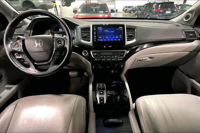 Used 2016 Honda Pilot Touring image 15