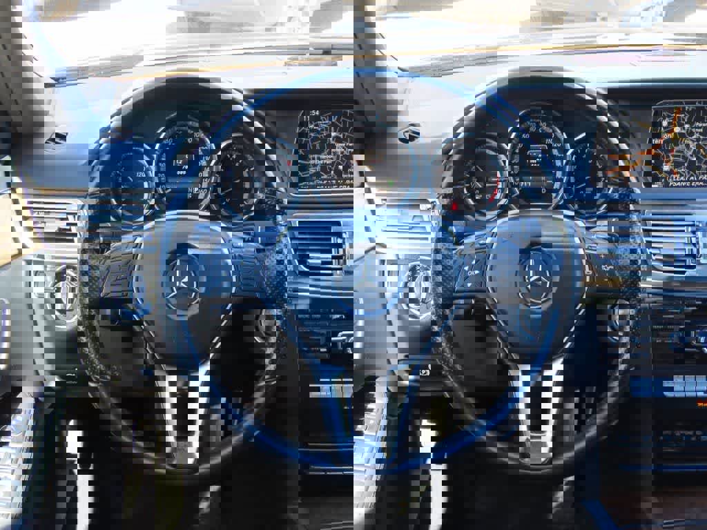 Used 2015 Mercedes-Benz E 350 Sedan image 19