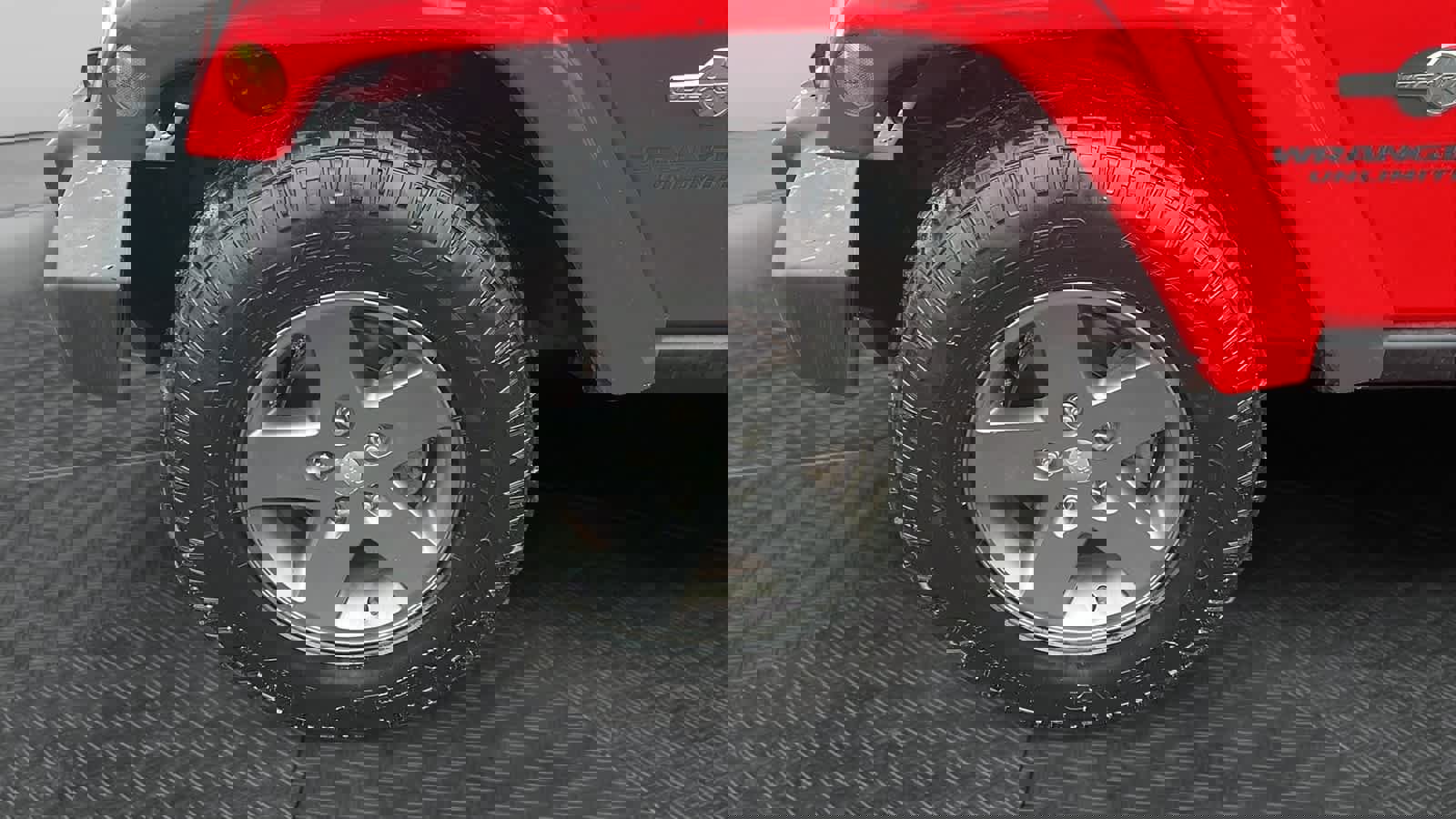 Used 2015 Jeep Wrangler Freedom Edition image 9