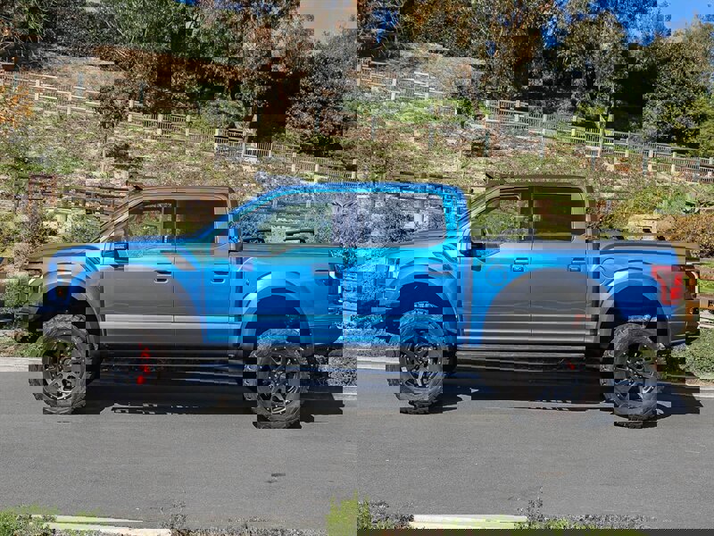 Used 2019 Ford F150 Raptor w/ Equipment Group 802A Luxury image 2