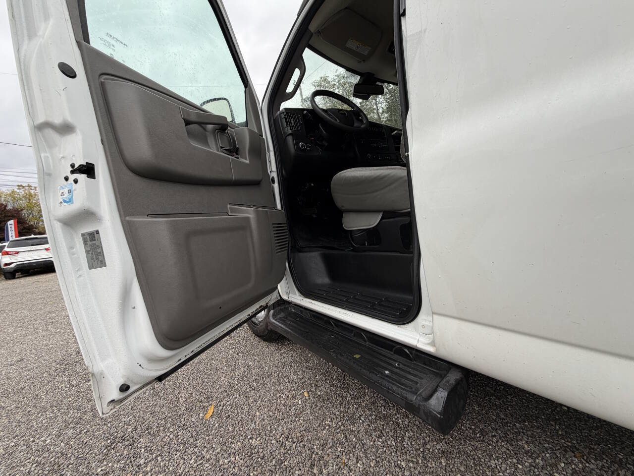 Used 2019 Chevrolet Express 3500 LT w/ LT Preferred Equipment Group image 23