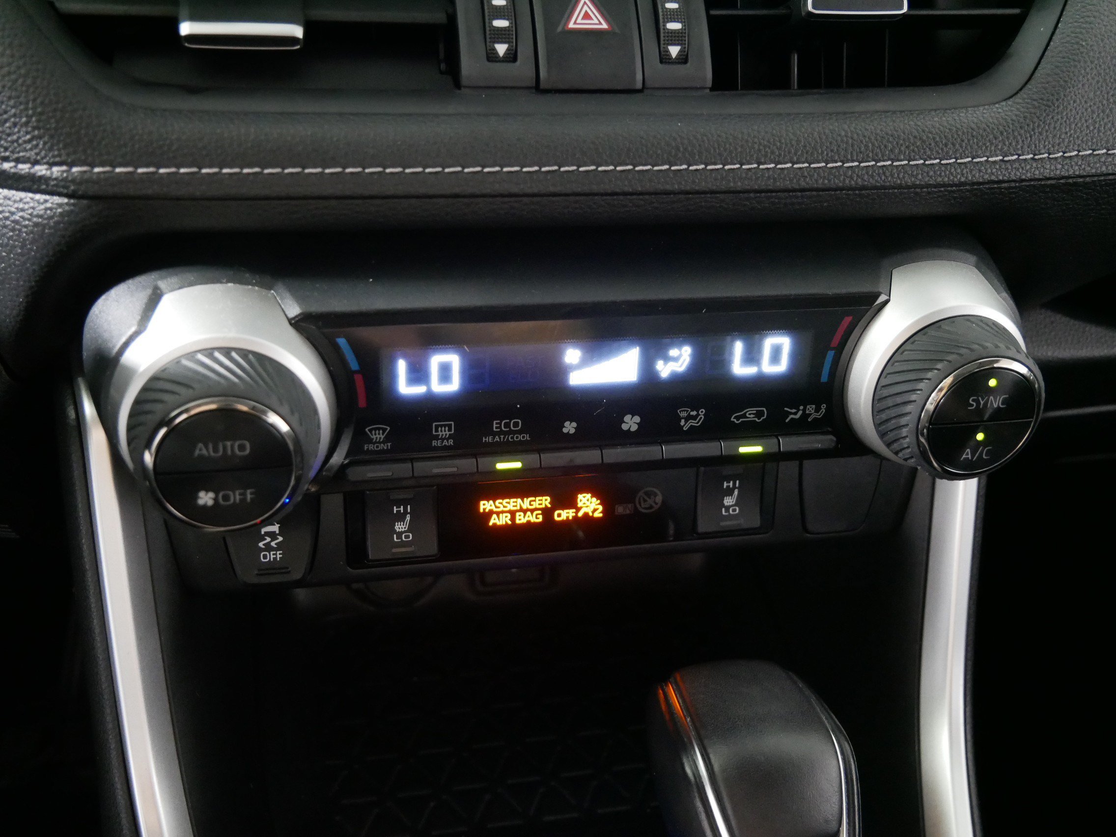Used 2021 Toyota RAV4 XLE Premium AWD/4WD image 23