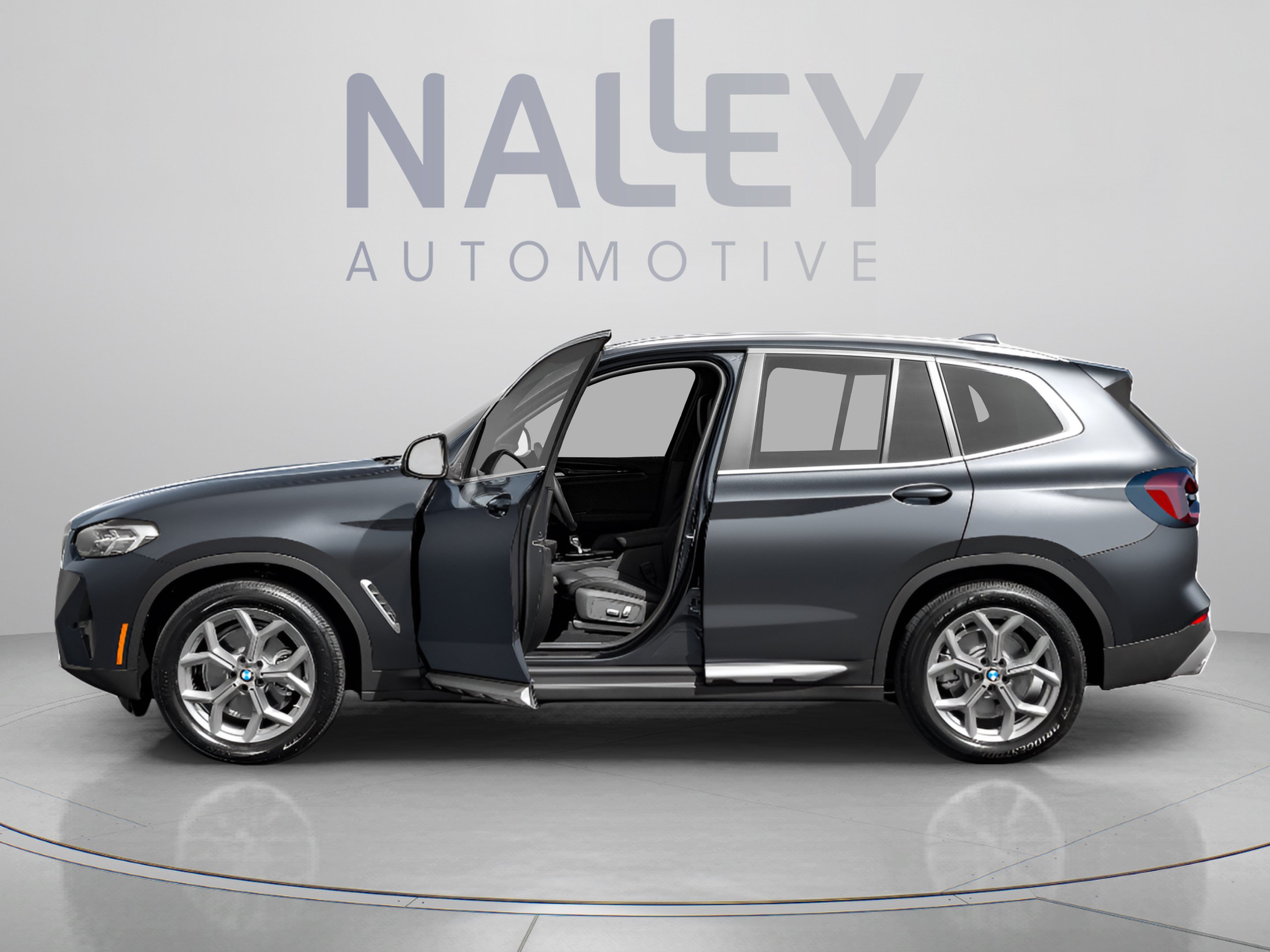 Used 2022 BMW X3 sDrive30i w/ M Sport Package 2 RWD image 2
