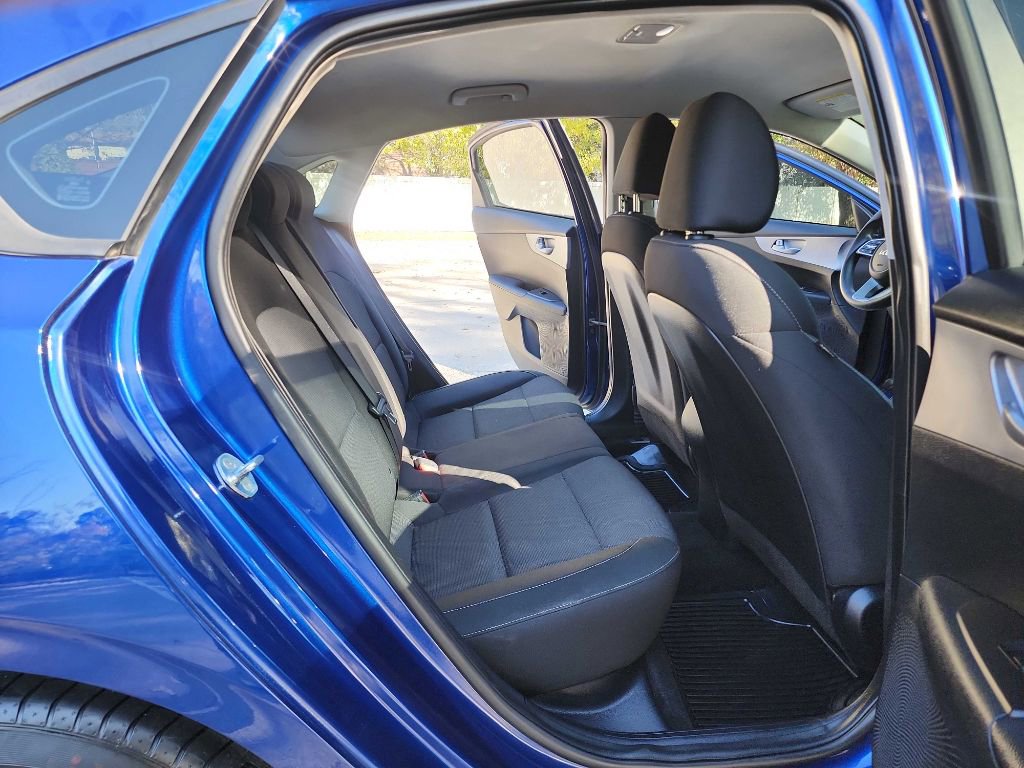Used 2022 Kia Forte LXS image 32