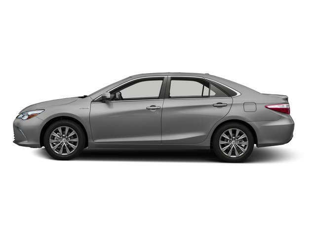 Used 2017 Toyota Camry XLE w/ Moonroof Package FWD image 3
