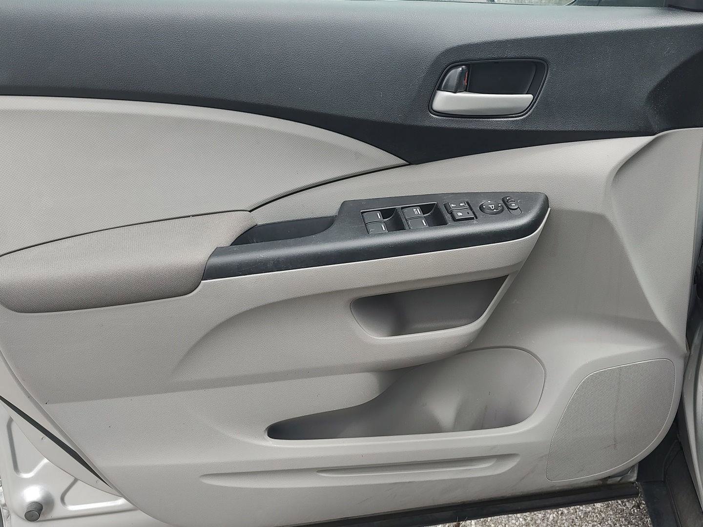 Used 2013 Honda CR-V LX image 17