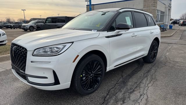 New 2026 Lincoln Corsair Reserve image 3