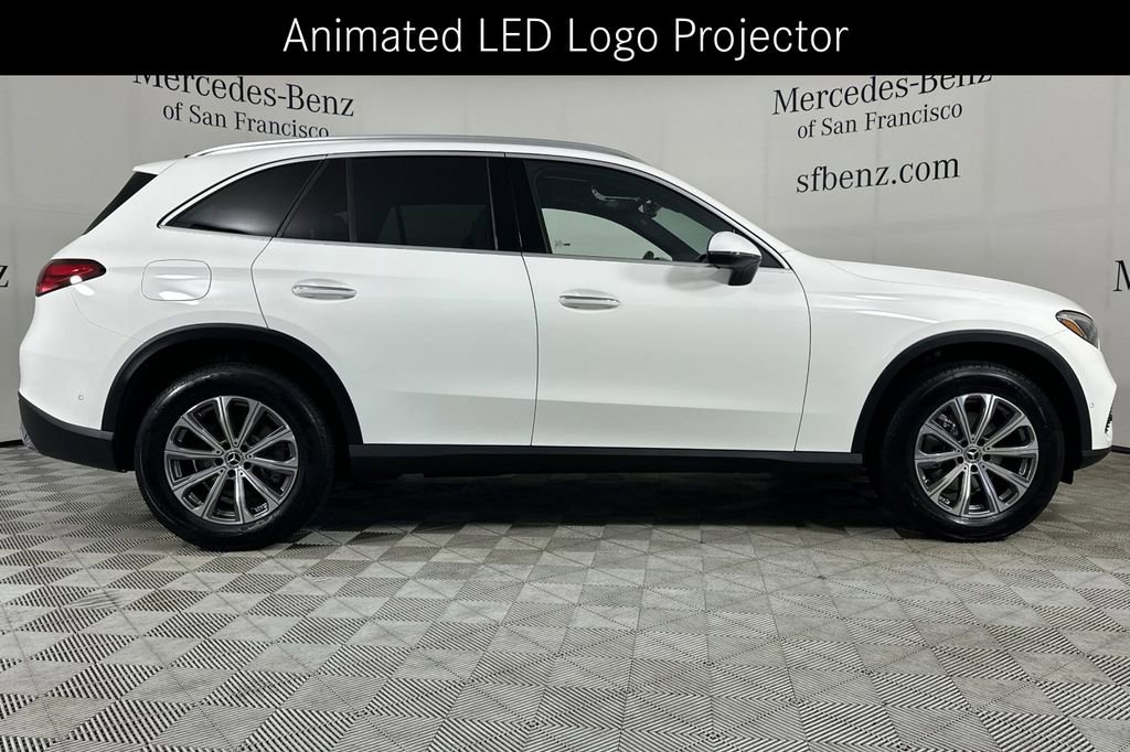 Certified 2026 Mercedes-Benz GLC 300 4MATIC image 4