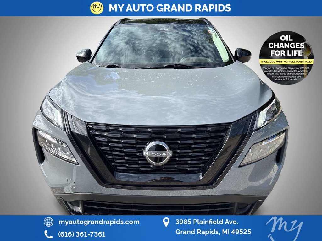 Used 2023 Nissan Rogue SV w/ SV Premium B Package AWD/4WD image 2