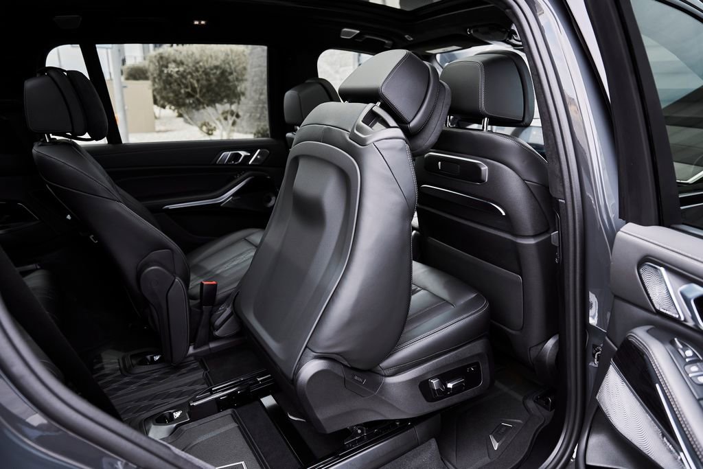 Used 2026 BMW X7 M60i image 48