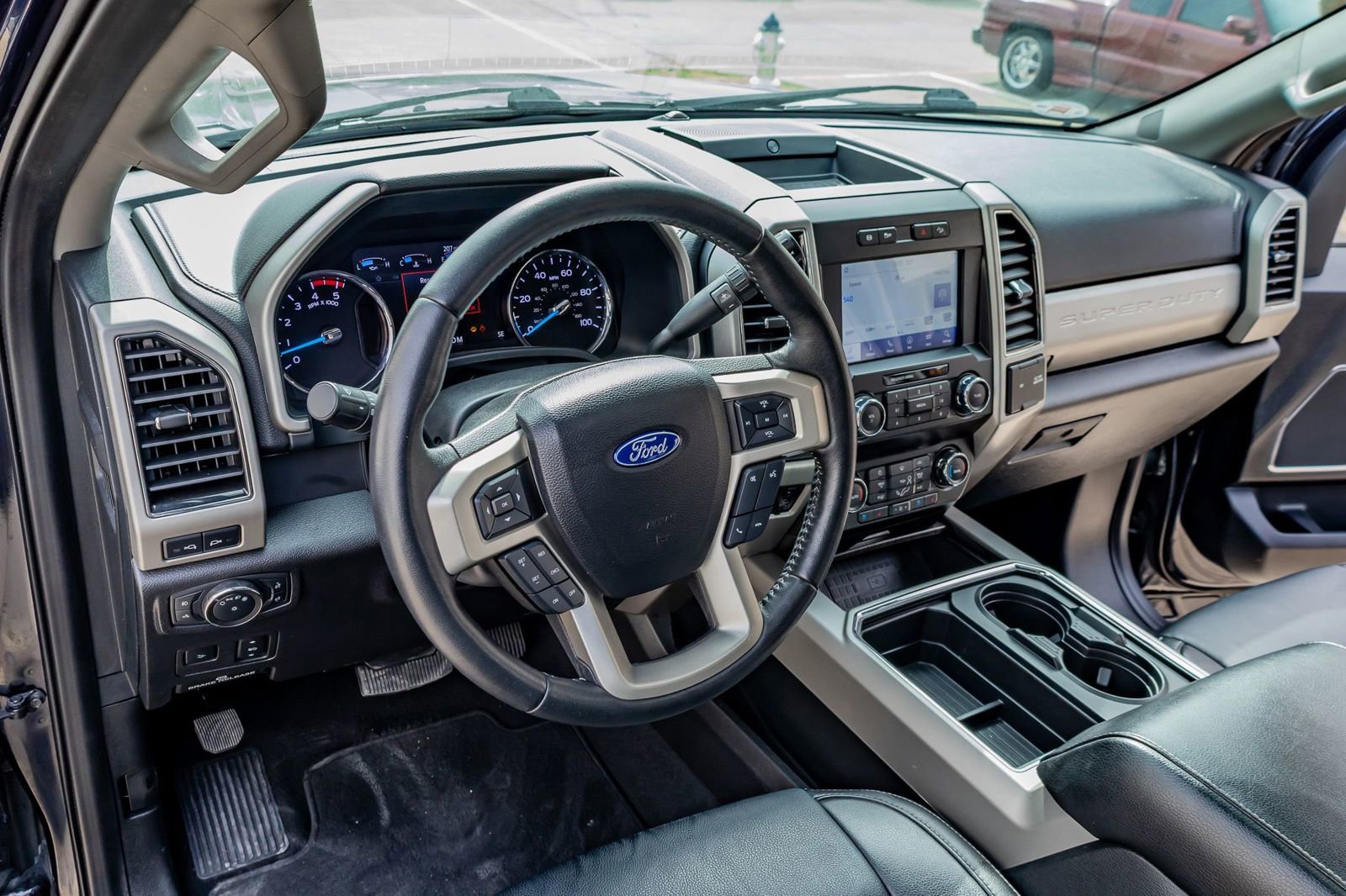 Used 2021 Ford F250 Lariat w/ Lariat Ultimate Package AWD/4WD image 16