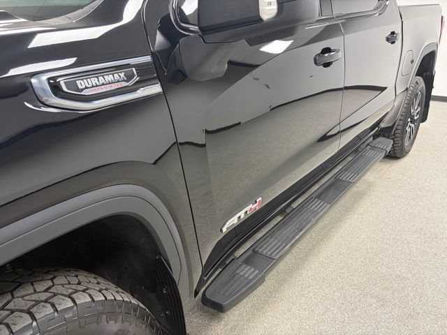 Used 2025 GMC Sierra 1500 AT4 w/ Technology Package AWD/4WD image 11