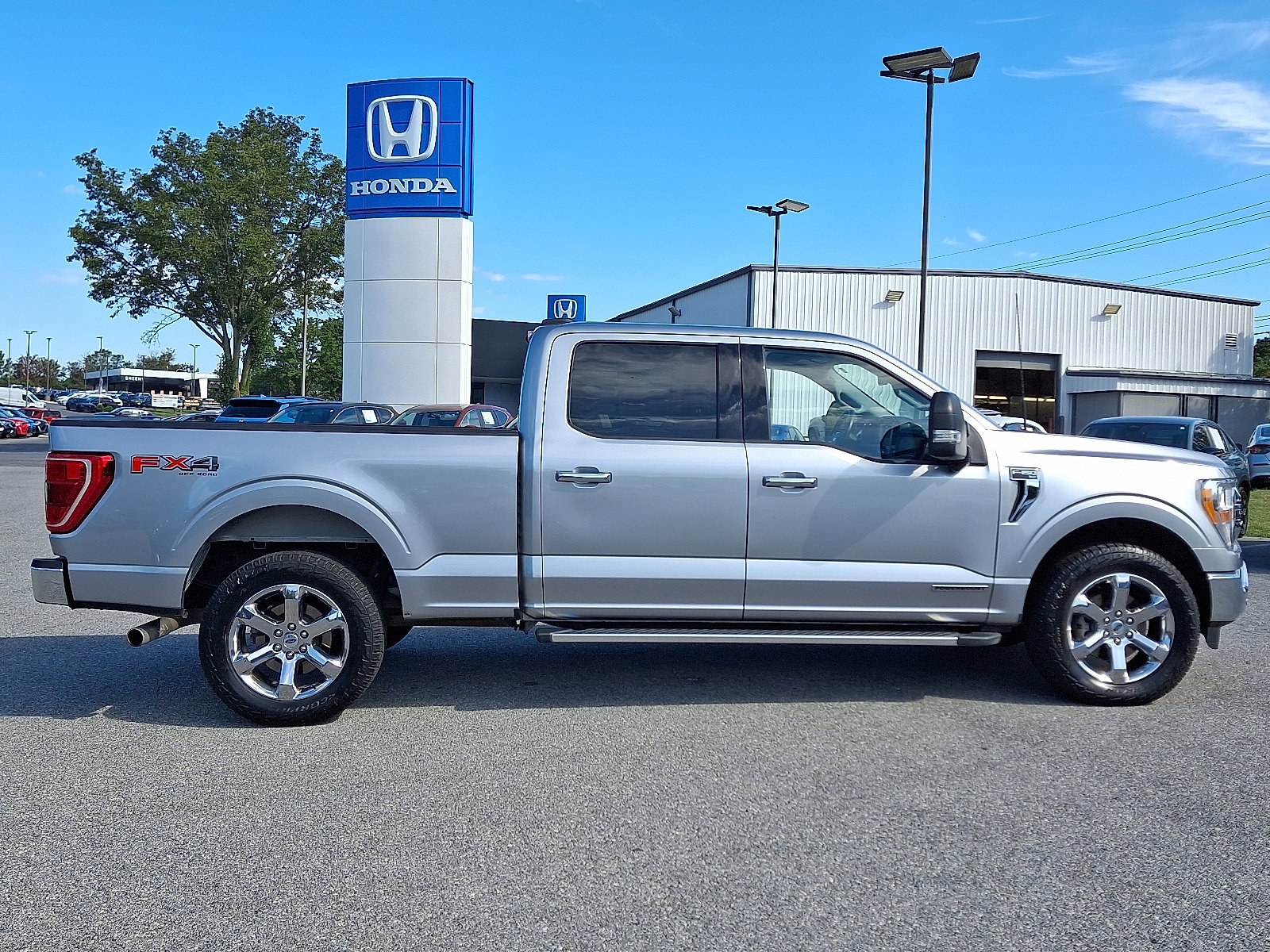 Used 2022 Ford F150 XLT w/ Equipment Group 301A Mid image 7
