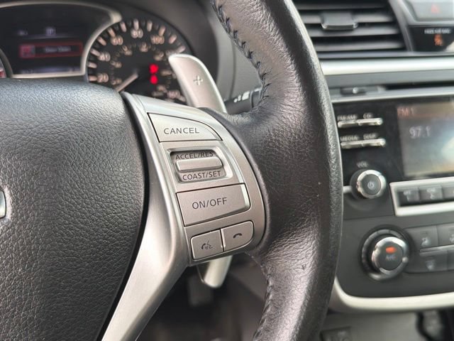 Used 2017 Nissan Altima 2.5 SR FWD image 25