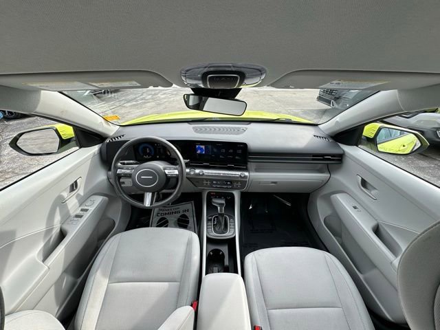 Used 2025 Hyundai Kona SEL image 13
