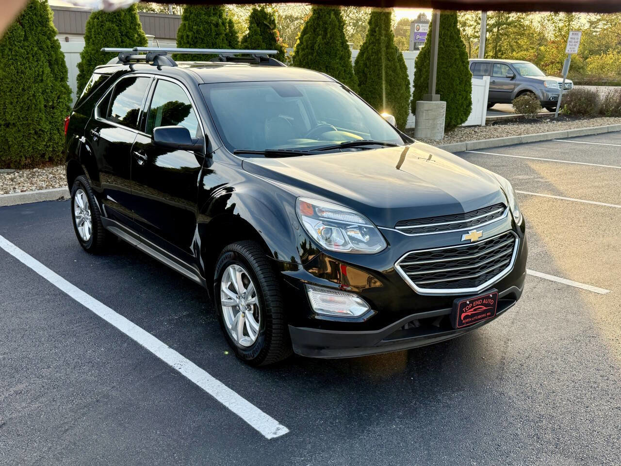 Used 2017 Chevrolet Equinox LT w/ Convenience Package image 3
