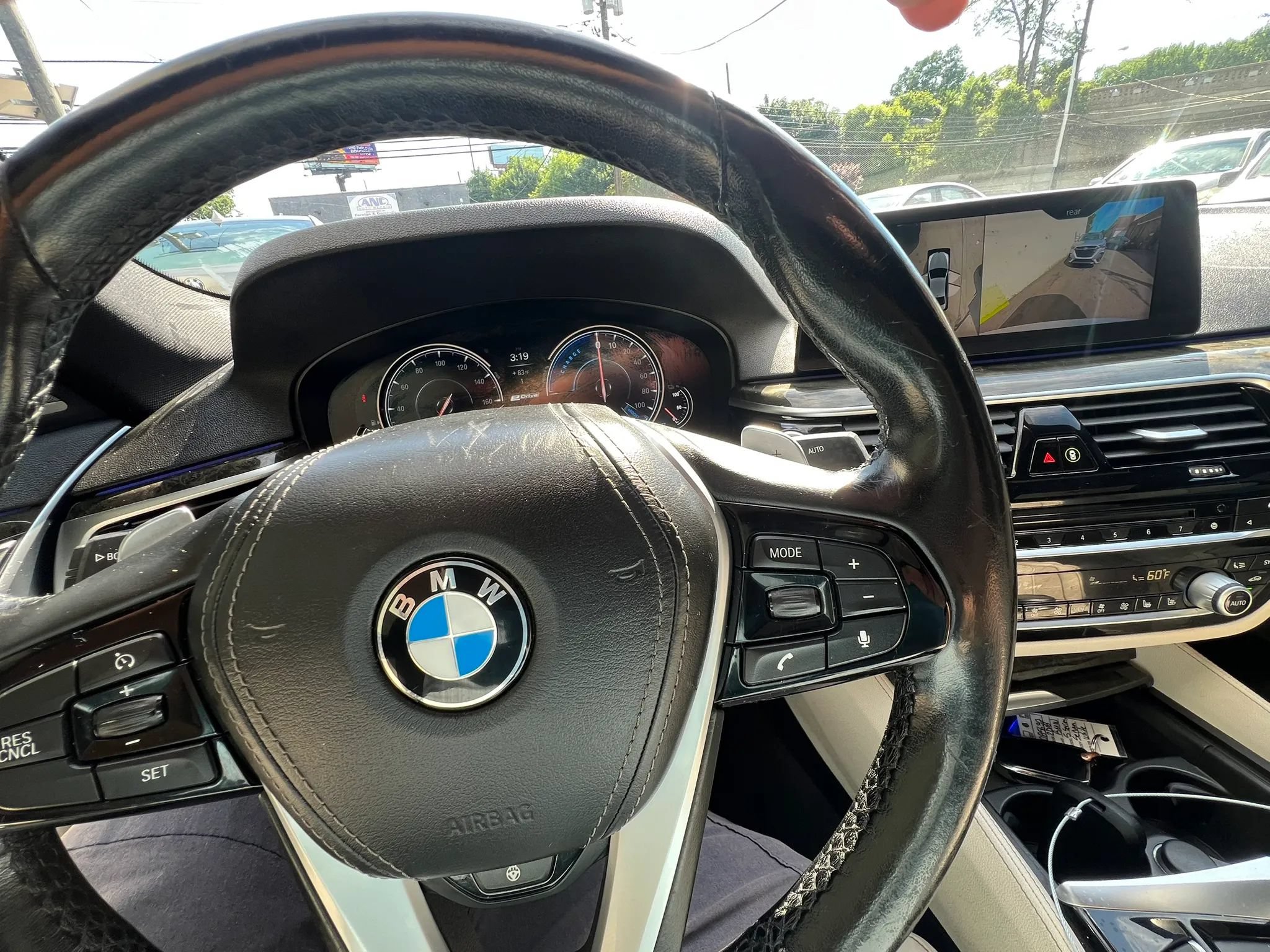 Used 2018 BMW 530e xDrive w/ Premium Package 2 AWD/4WD image 20