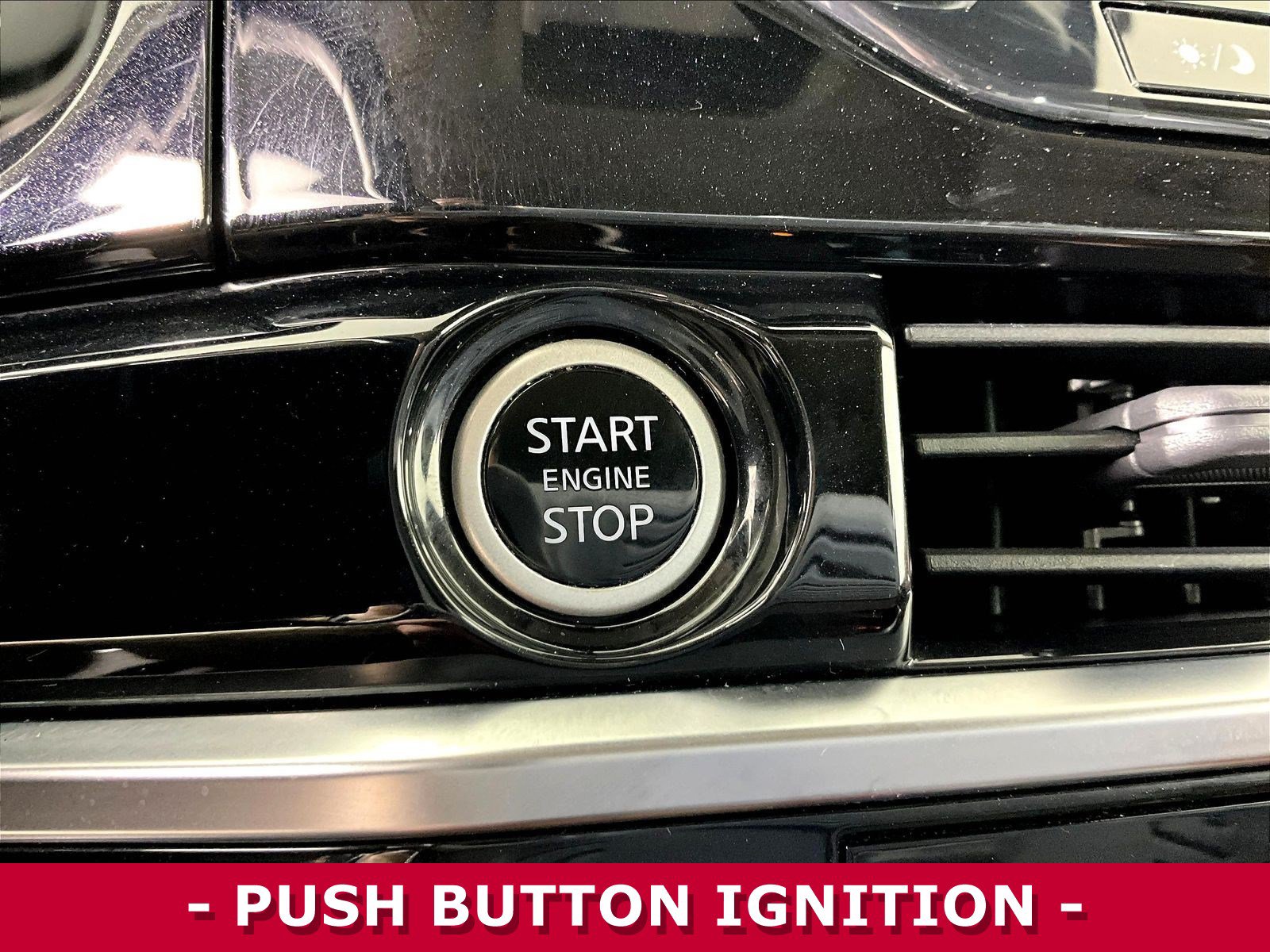 Certified 2022 Nissan Pathfinder Platinum AWD/4WD image 40