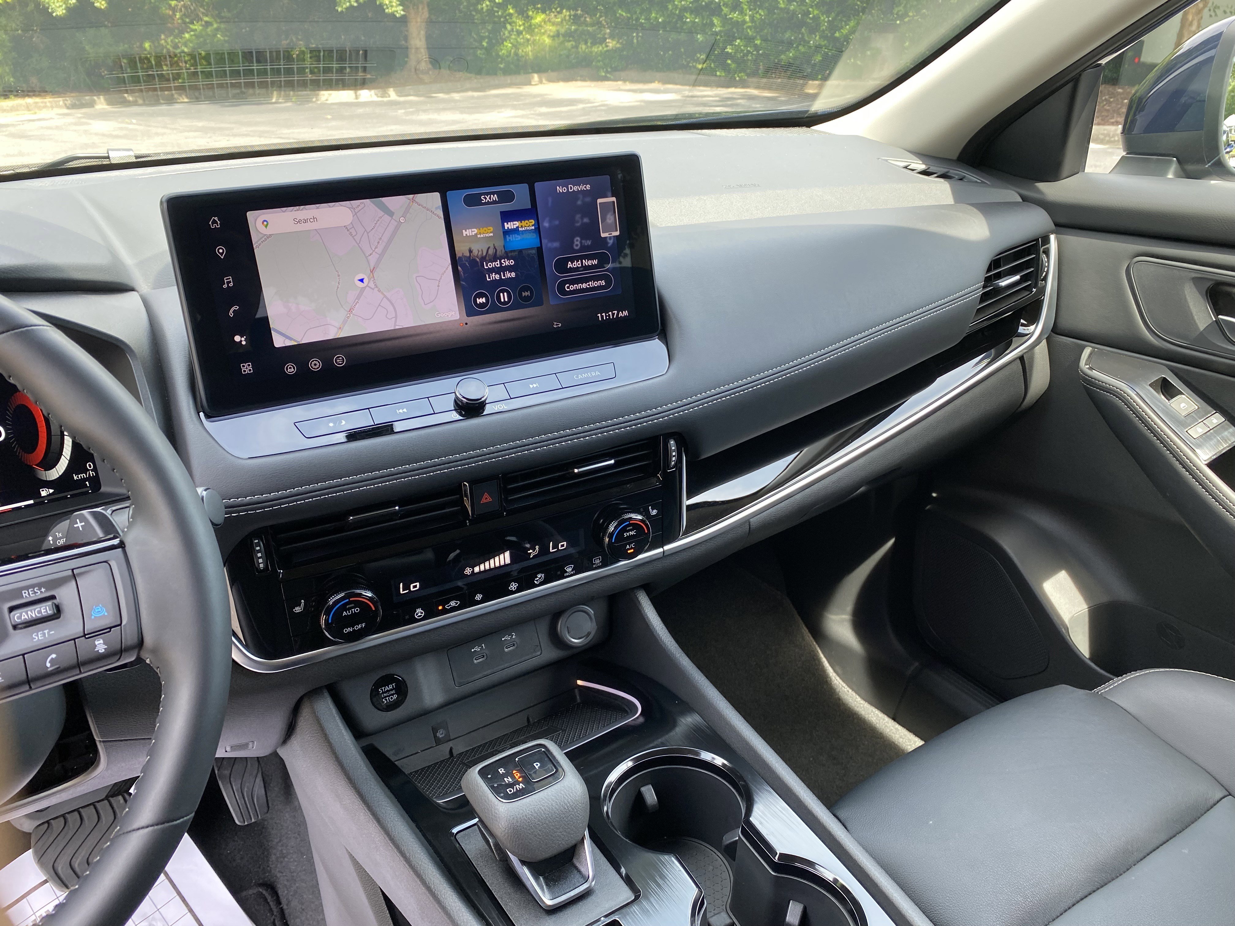 Used 2026 Nissan Rogue SL FWD image 23