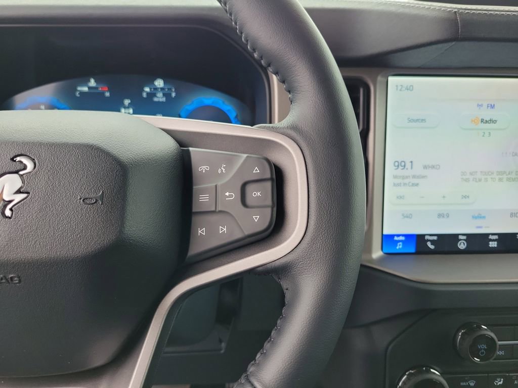 New 2025 Ford Bronco Outer Banks image 24