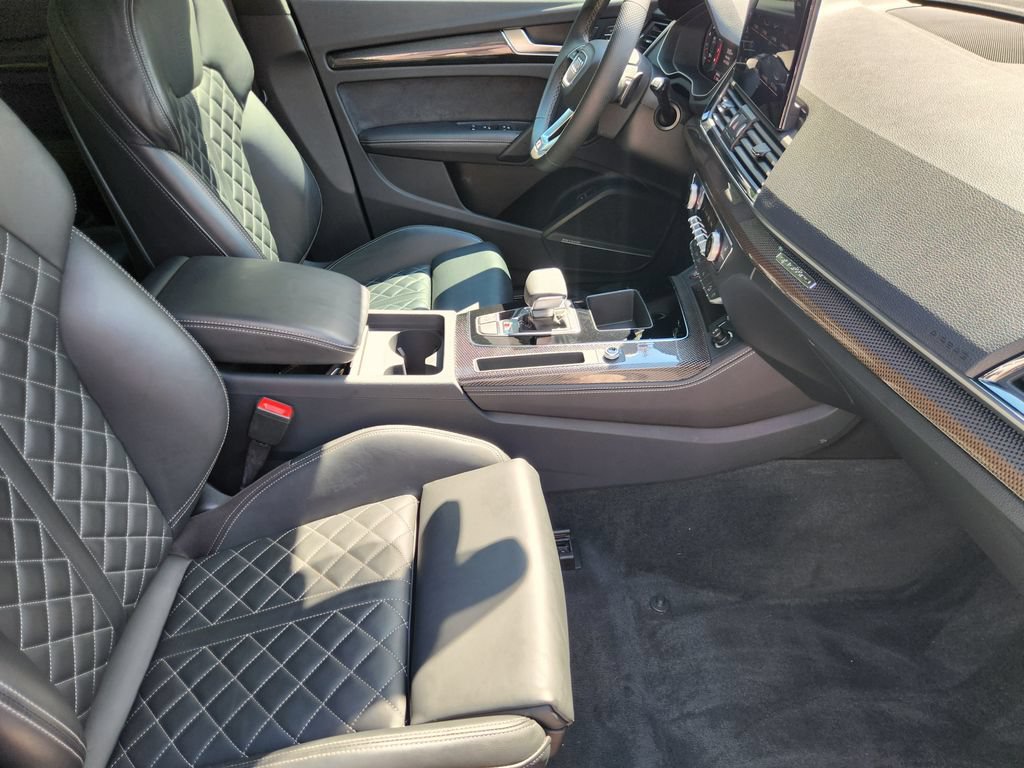 Certified 2024 Audi SQ5 Premium Plus w/ Premium Plus Package AWD/4WD image 17