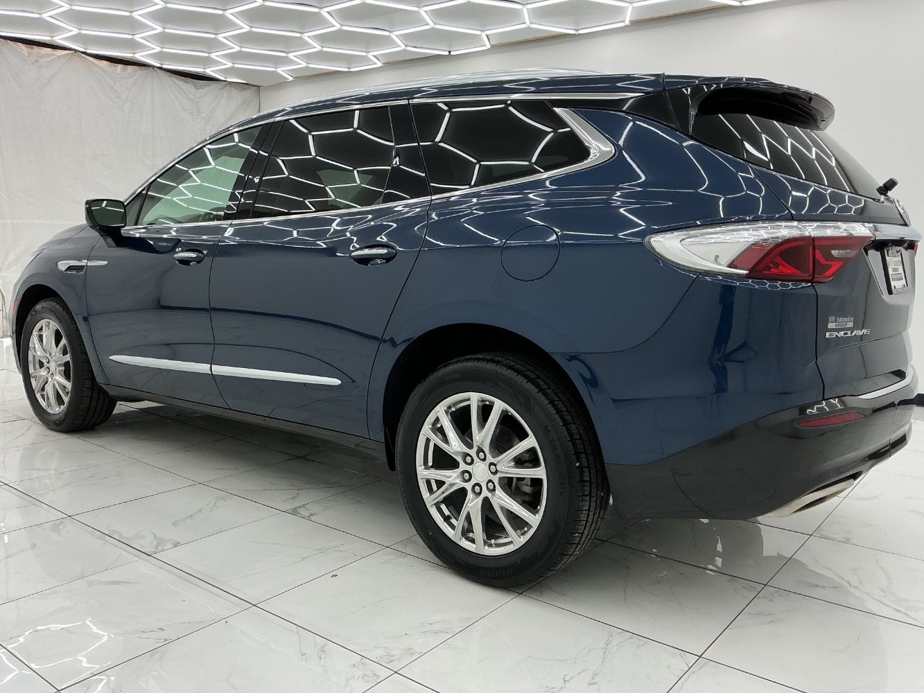 Used 2022 Buick Enclave Premium w/ Experience Buick Package FWD image 12