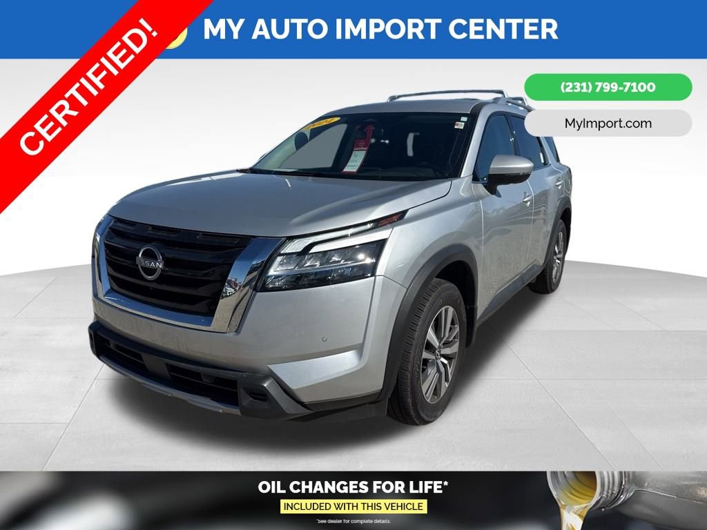 Certified 2024 Nissan Pathfinder SL image 3