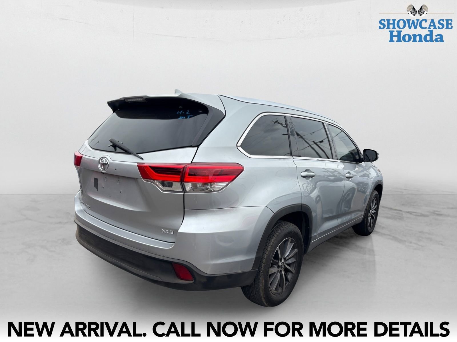 Used 2018 Toyota Highlander XLE image 5