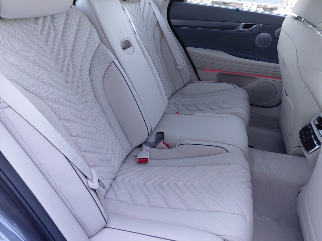 New 2026 Genesis G80 2.5T Sport Prestige image 25