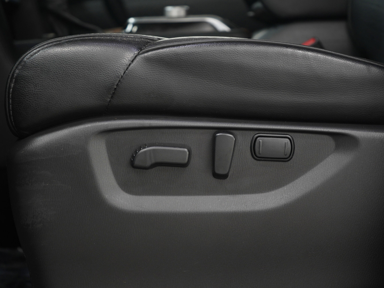 Used 2023 Nissan Armada SL image 26