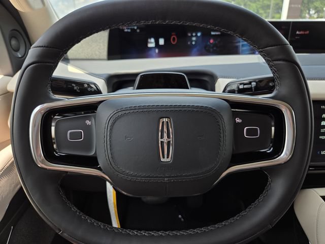 New 2027 Lincoln Navigator Reserve RWD image 21