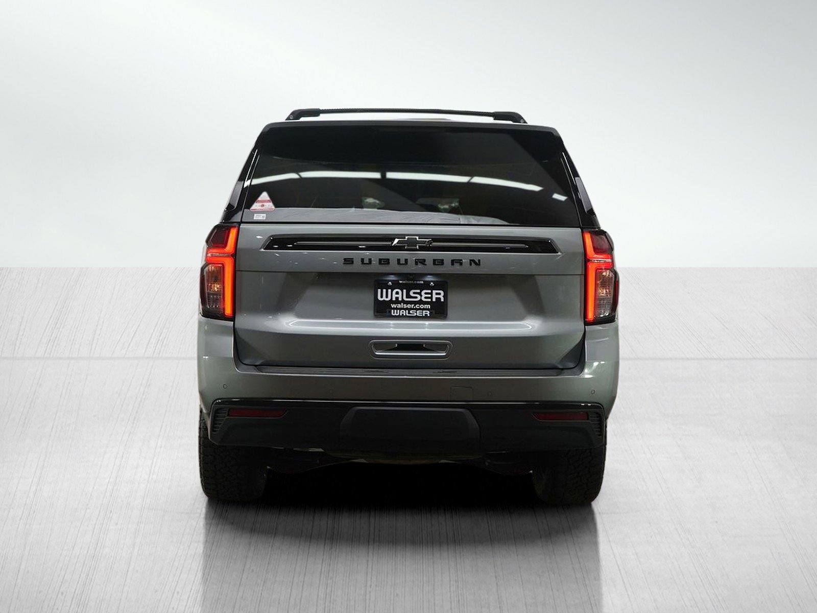 Used 2024 Chevrolet Suburban Z71 AWD/4WD image 6