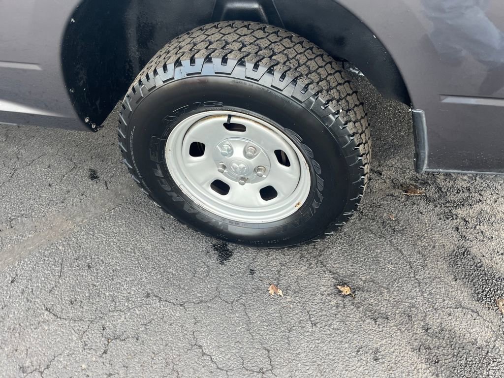 Used 2014 RAM 1500 Tradesman image 31