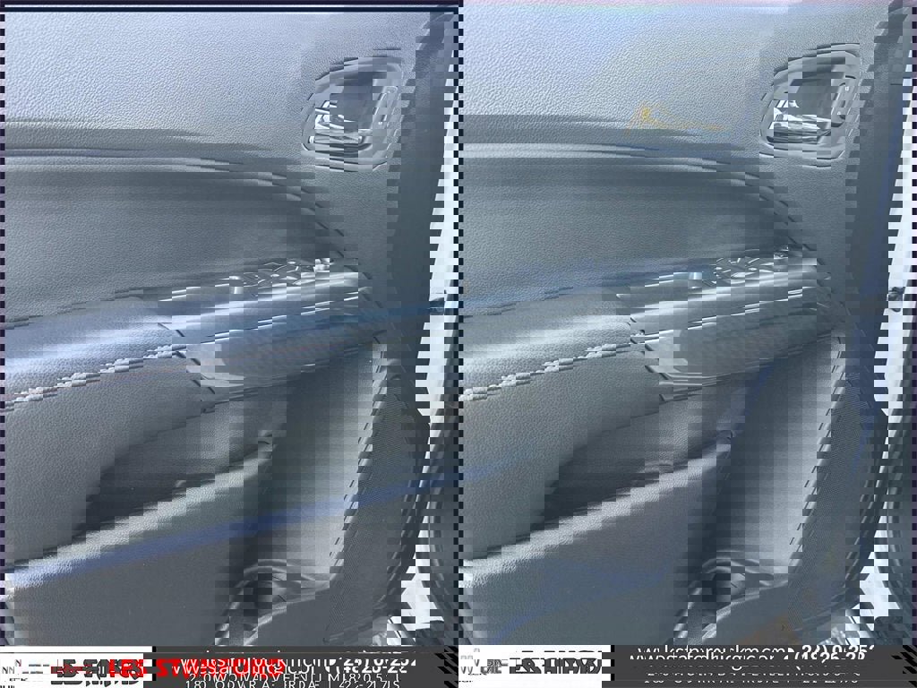 Certified 2022 GMC Canyon AT4 w/ Trailering Package image 16