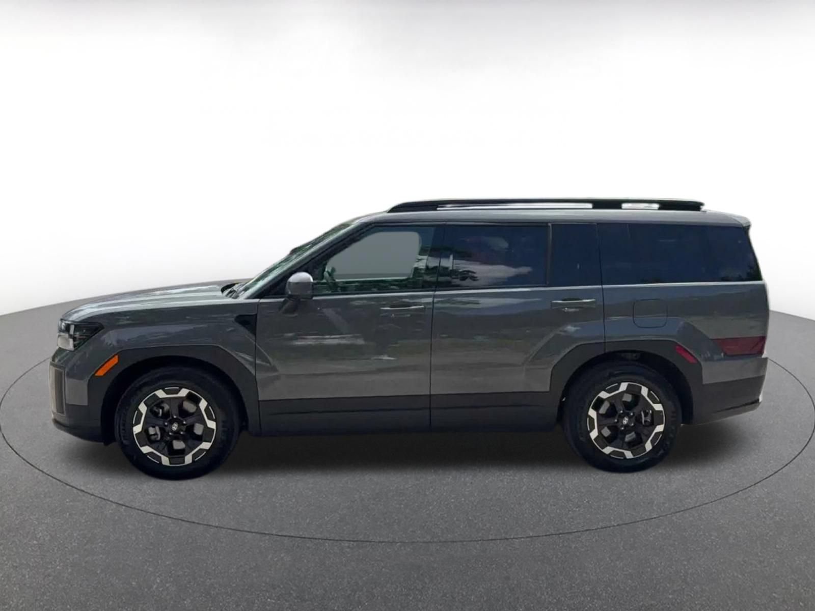 Used 2026 Hyundai Santa Fe SEL FWD image 8