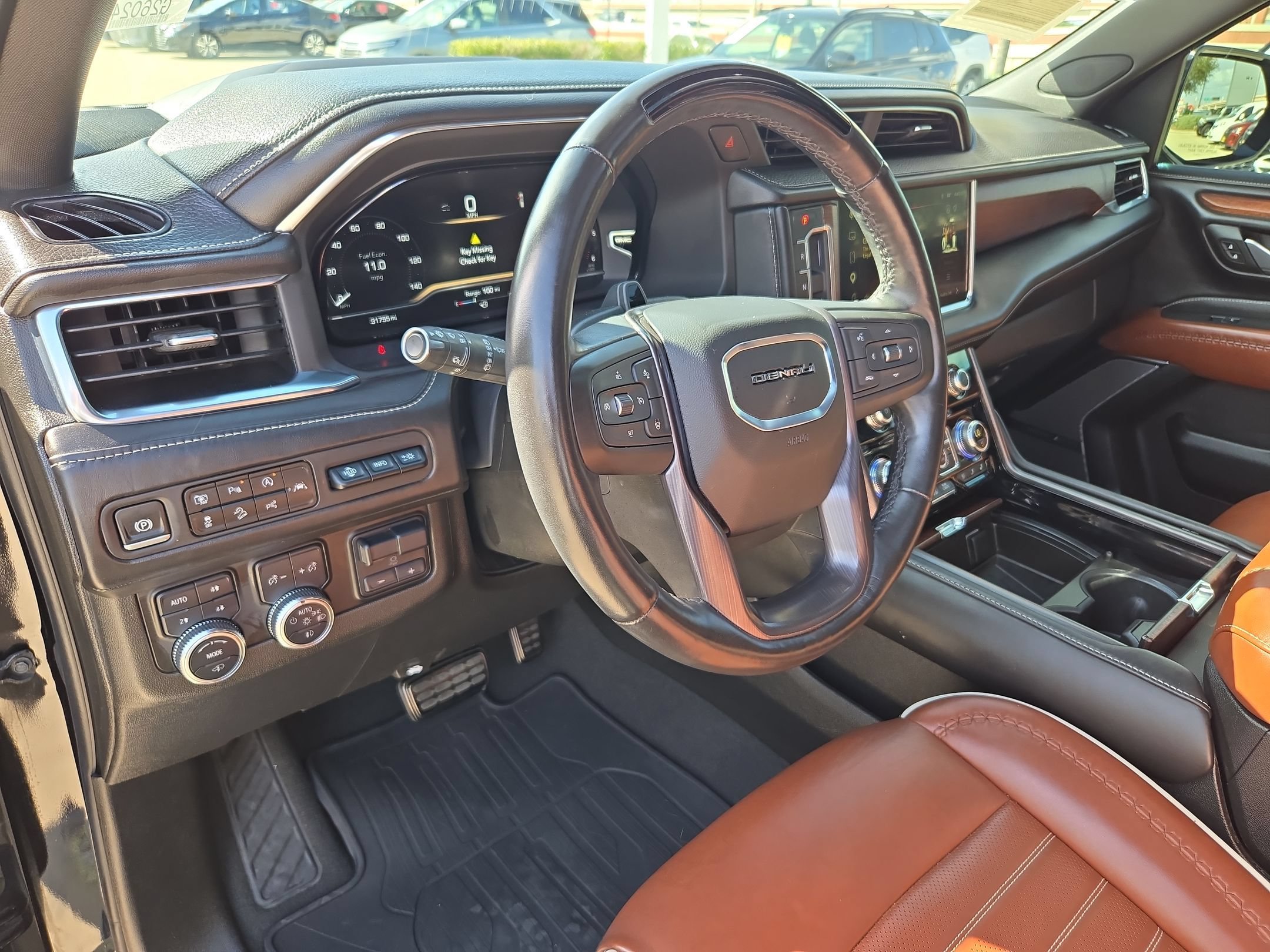 Used 2024 GMC Yukon Denali Ultimate AWD/4WD image 11