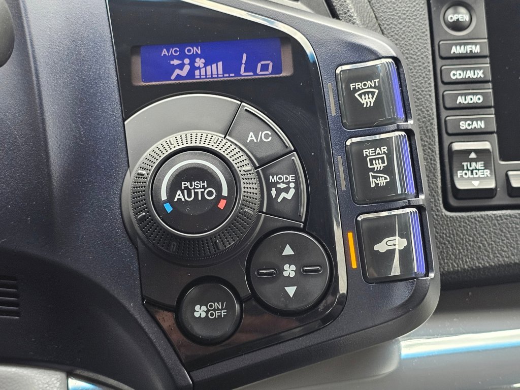 Used 2011 Honda CR-Z EX image 7