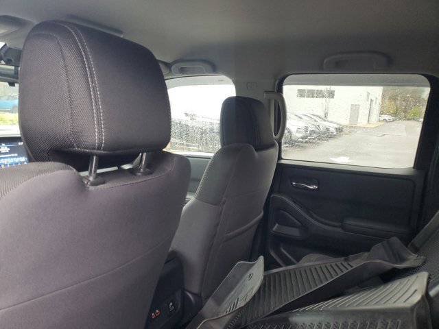Used 2023 Nissan Frontier SV w/ SV Convenience Package image 11