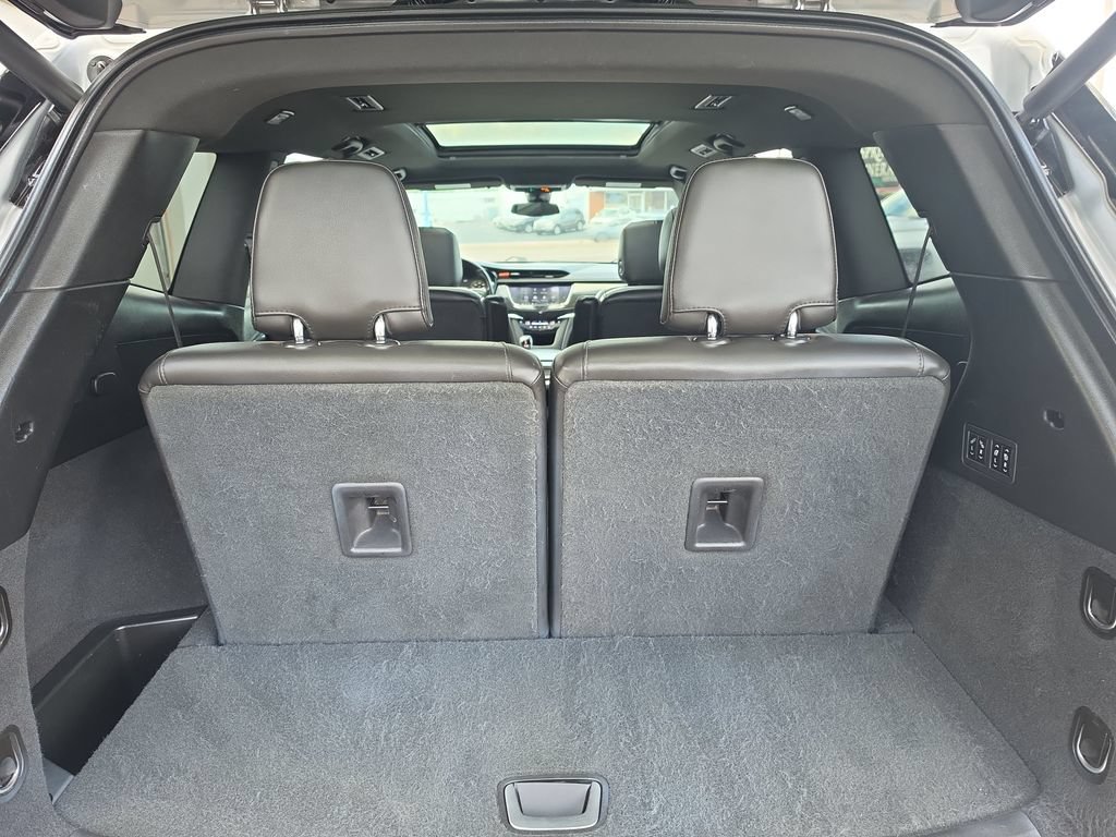 Used 2020 Cadillac XT6 Premium Luxury FWD image 23