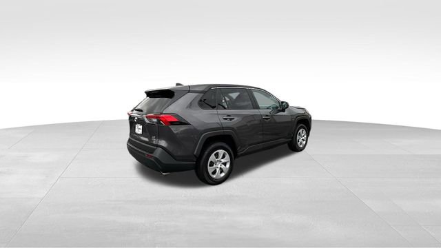 Used 2024 Toyota RAV4 LE image 32