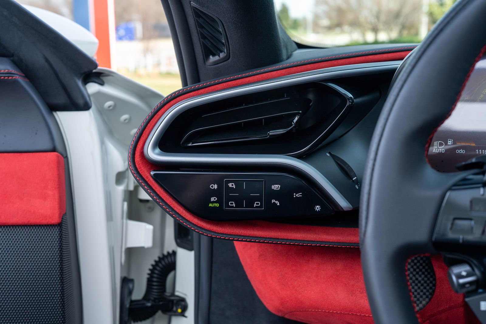 Certified 2025 Ferrari 296 GTS image 37