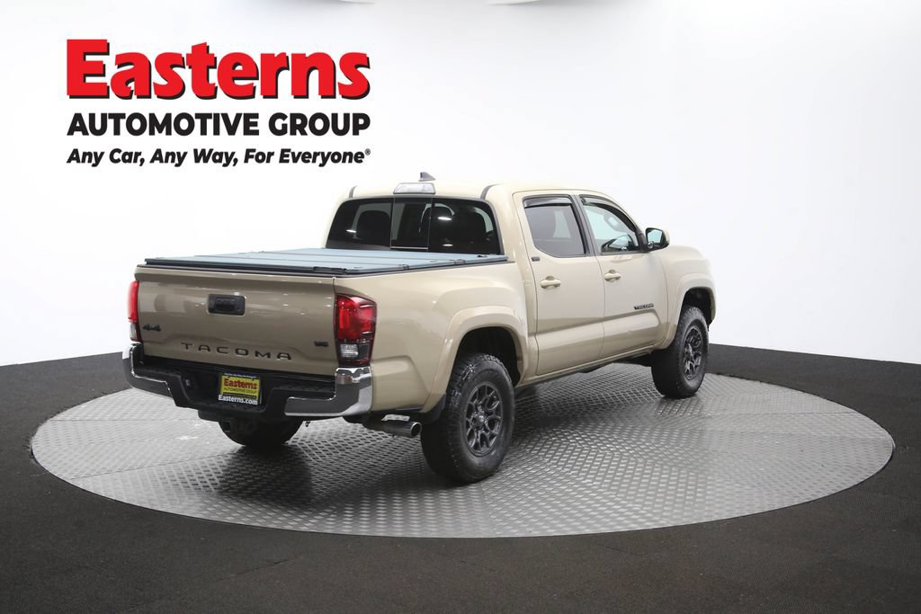 Used 2018 Toyota Tacoma SR5 AWD/4WD image 38