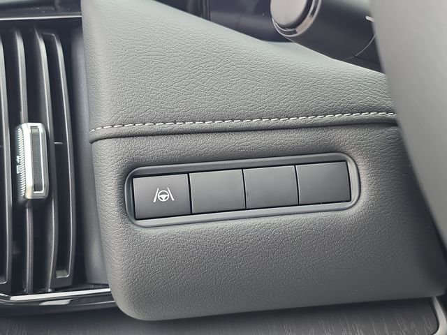 New 2026 Nissan Armada SV image 30