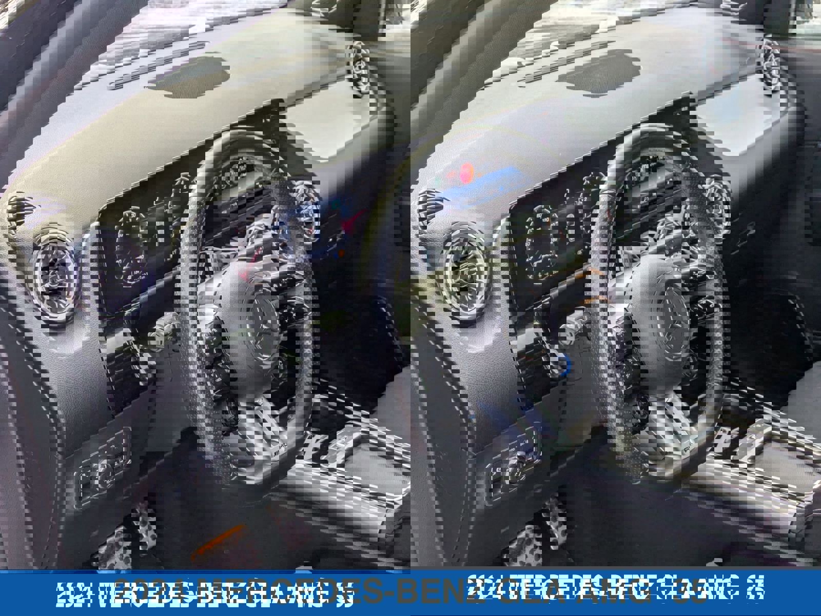 Used 2024 Mercedes-Benz GLA 35 AMG 4MATIC image 15