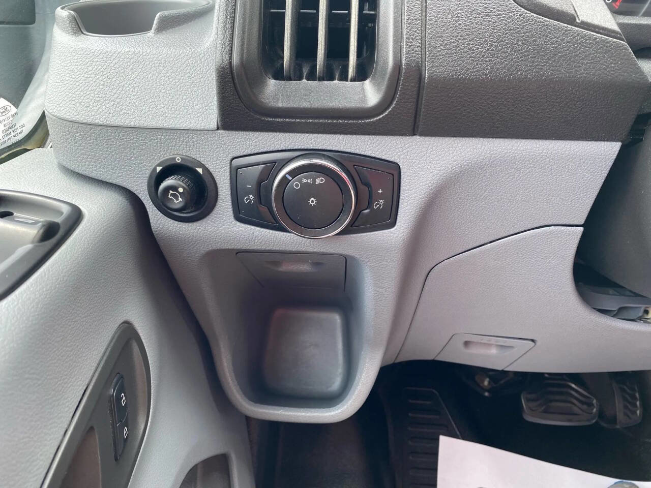 Used 2018 Ford Transit 150 150 3dr SWB Low Roof Cargo Van image 17